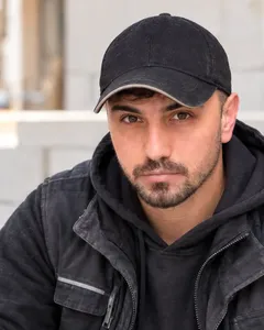 Nidal Biru auf einer Baustelle